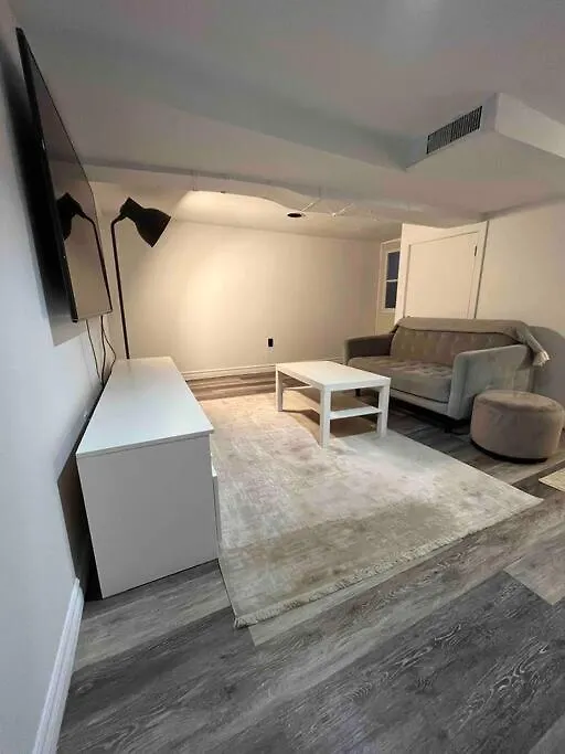 Downtown Basement Suite Toronto Appartement